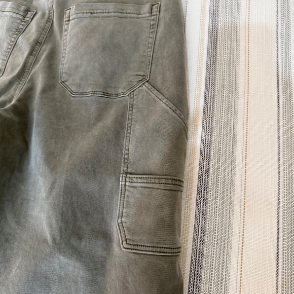 PAIGE Anessa Carpenter Jeans in Vintage Sweet Succulent - Picture 10 of 16